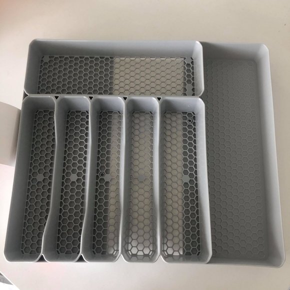 Expandable Utensil Organizer/Storage - Picture 2 of 9